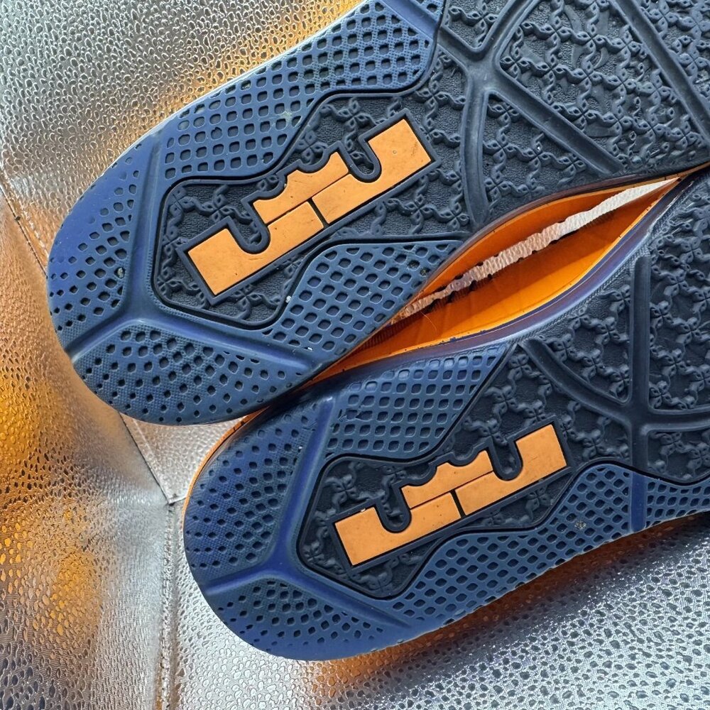 Size - 11.5 Nike Air Max LeBron 10 Low Orange Blue Mens Sneakers 579765-800 - Picture 10 of 11